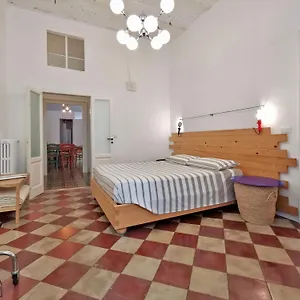 Bed & Breakfast L'officina, Bari