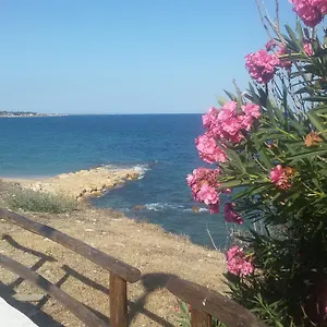 https://avola-holidays.sicilyhotelsitaly.net